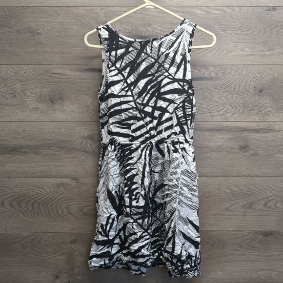 AGB Sleeveless Casual Dress  With Pockets Women's Size Small - Picture 5 of 8